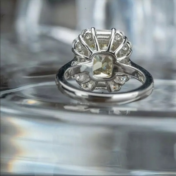 New Women’s 925 Silver Noble Radiant Cut Ring - Picture 6 of 6